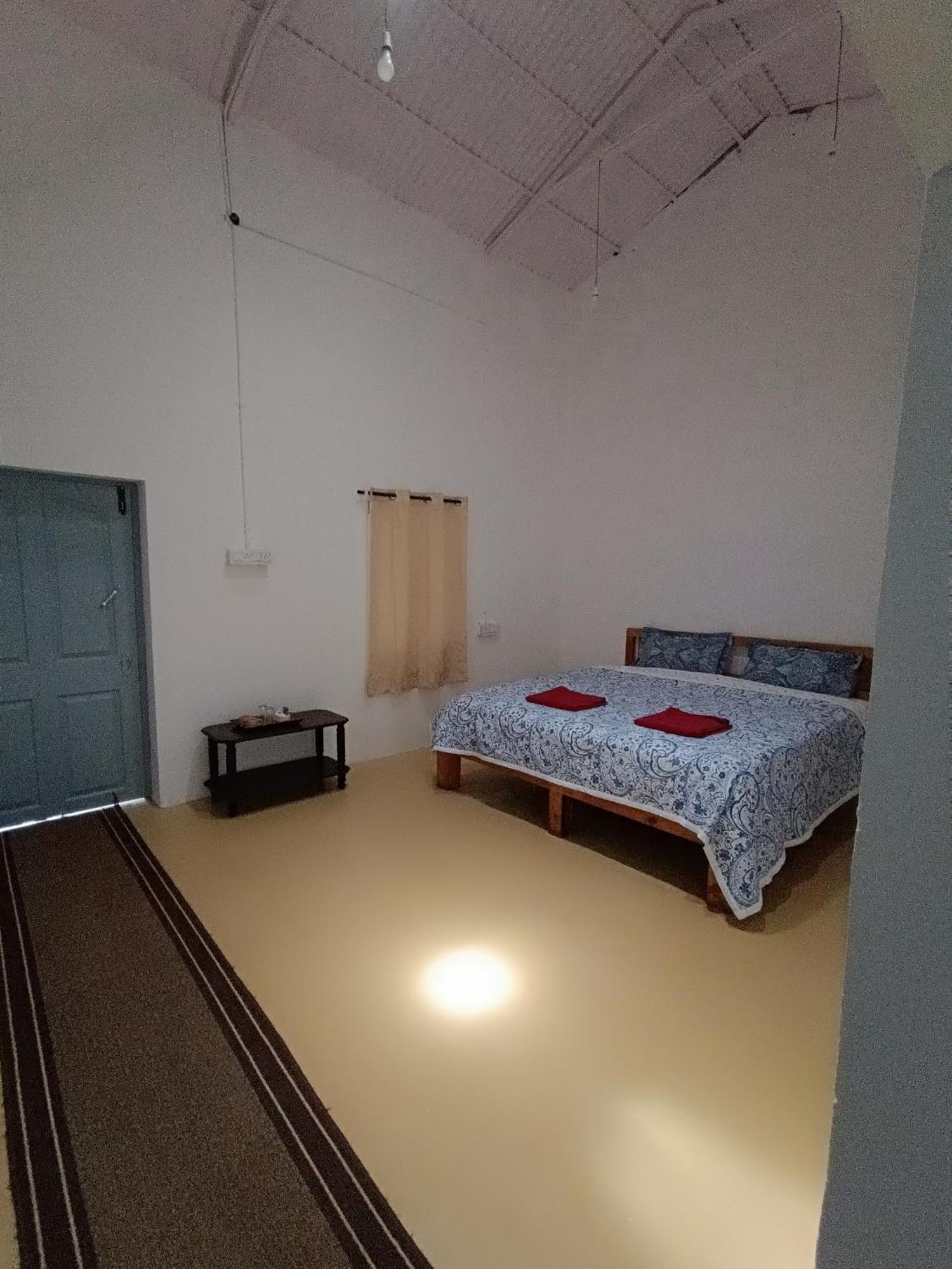 Moksha Infinity Valley Kotagiri Bilik gambar